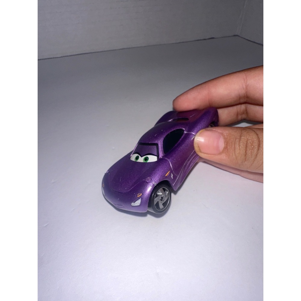 Disney Pixar Cars Holley Shiftwell Metallic Purple Diecast Mattel - Picture 8 of 8